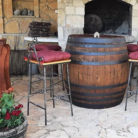 Podrugovi Dvori Mit Pool Holiday home