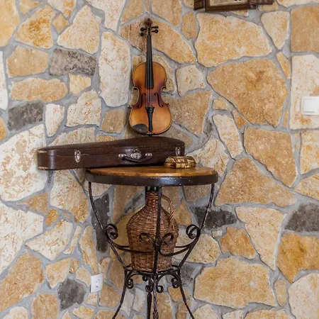 Holiday home Podrugovi Dvori Mit Pool Koprivno