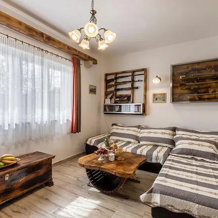 Podrugovi Dvori Mit Pool Koprivno